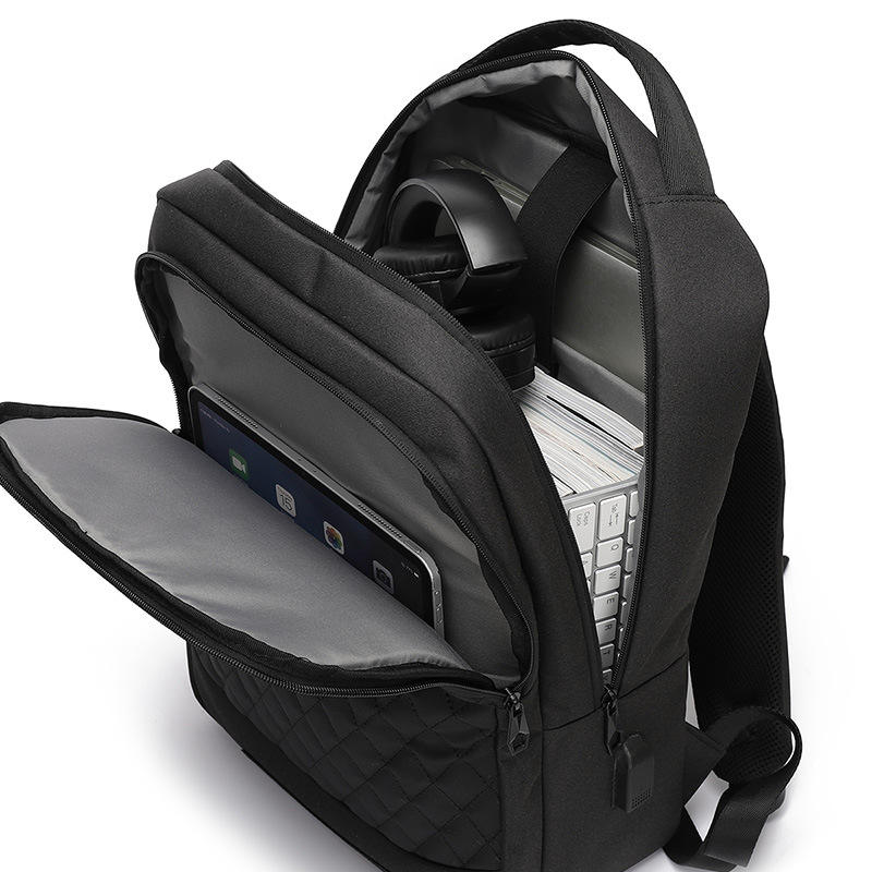 Cross-border wholesale, large-capacity backpacks, business travel computer bags, business backpacks, fashionable commuting backpacks, leisure Application Scenario