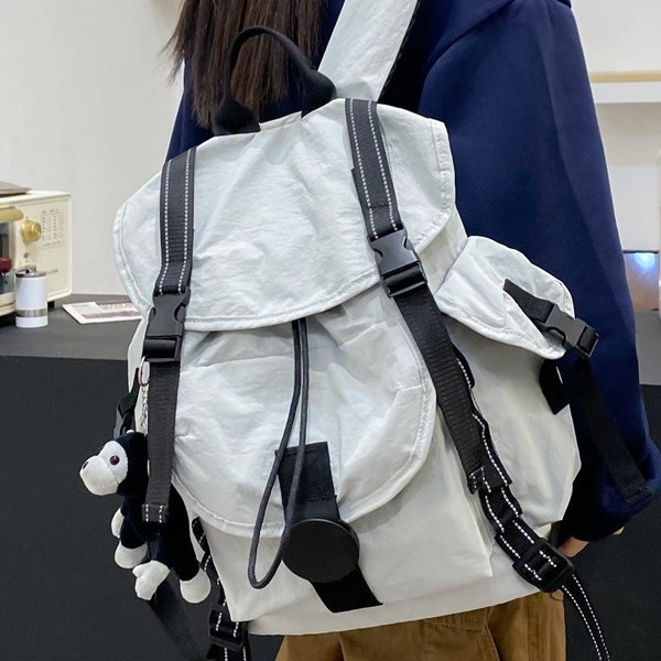 Japanese-style backpacks for male college students, fashionable travel backpacks, outdoor casual hiking bags, large-capacity lightweight schoolbags, a trend details Picture