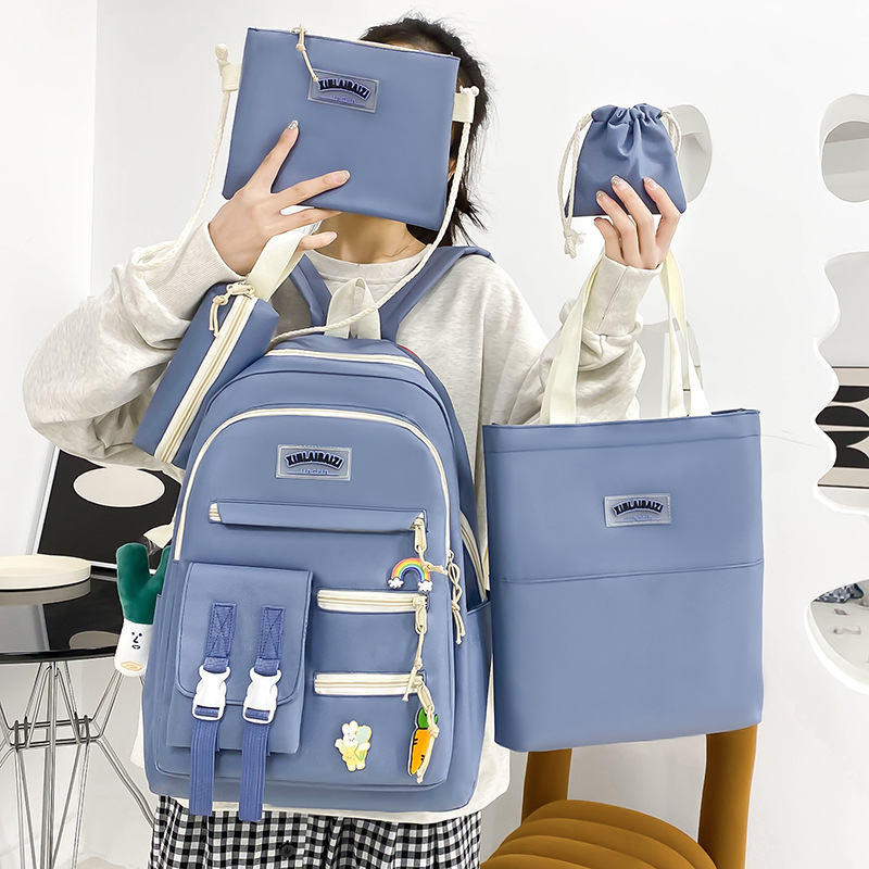 Wholesale of Korean-style, fresh and large-capacity schoolbags for junior high school students and hand-held after-school bags for primary school students Application Scenario