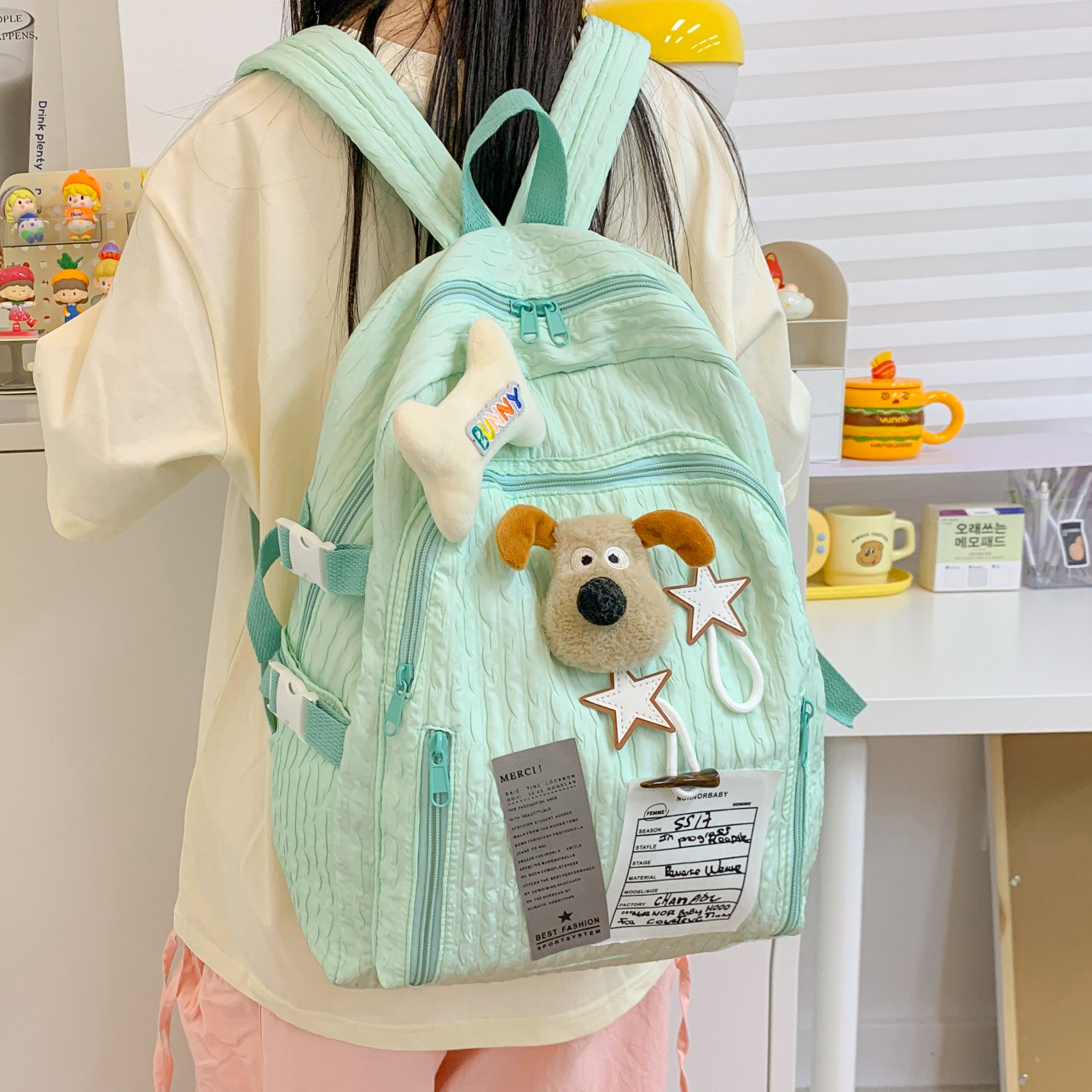 High appearance level cute puppy backpack for girls, 2025 new trendy schoolbag for primary and secondary school students, large-capacity travel backpack Application Scenario