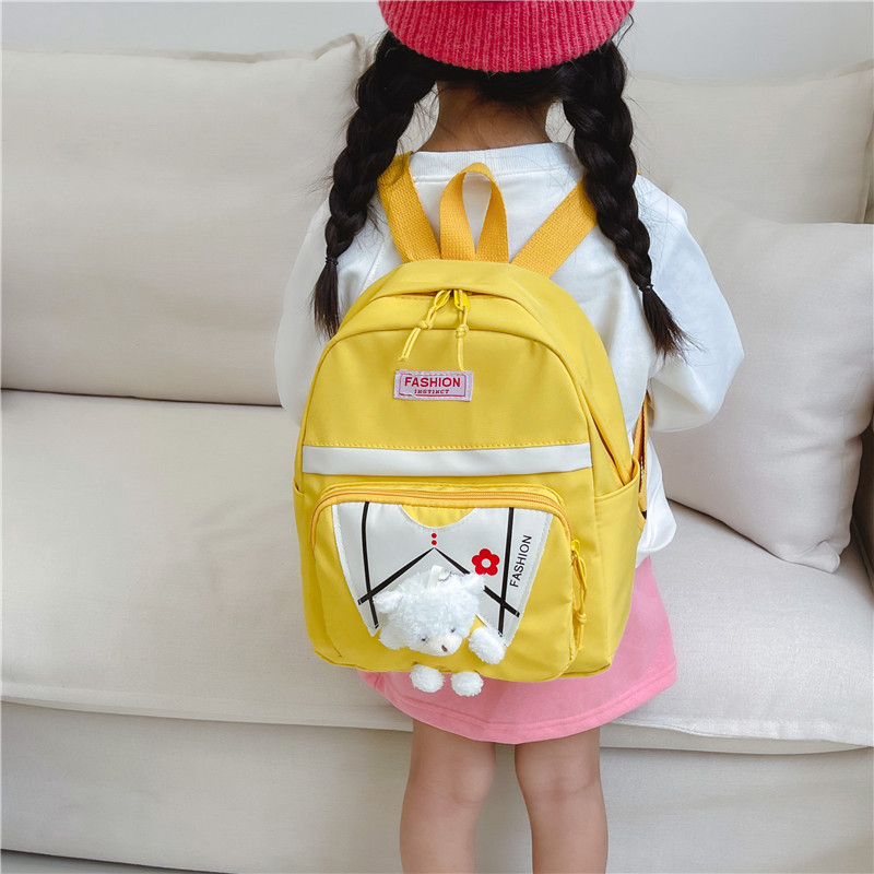 In the spring of 2025, a new cartoon schoolbag for boys and girls, a Korean version with high appearance standards and trendy little bear for kindergarten, will be launched Application Scenario