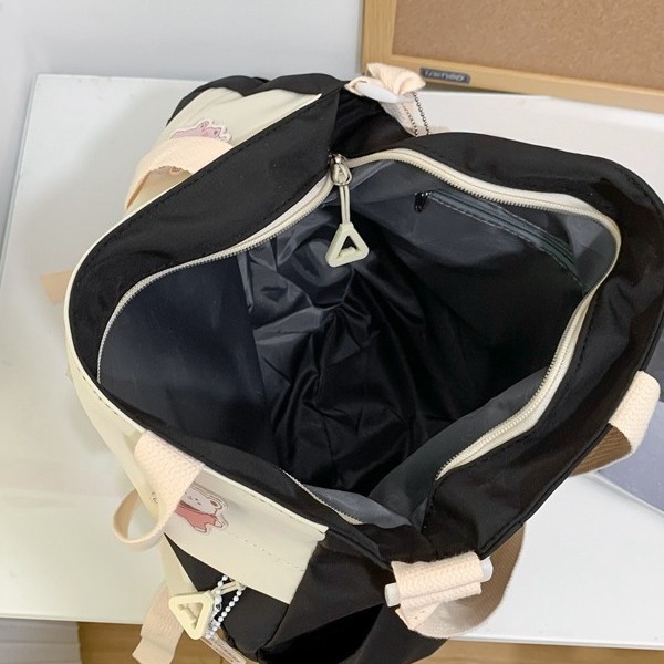 High appearance level, large-capacity forest-style backpack for junior high school students, sturdy and durable Korean version, two-piece backpack set for primary school students Application Scenario