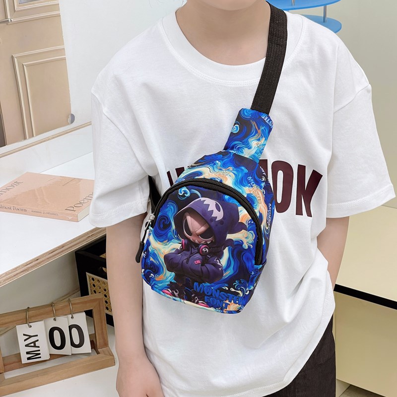 Summer new children's bags for boys and girls, fashionable cartoon coin purses, crossbody bags, outdoor casual small backpacks and chest bags Application Scenario
