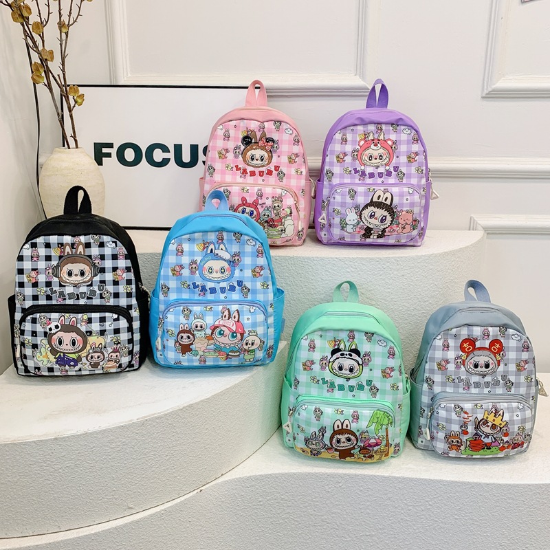 2024 New lightweight and large-capacity children's schoolbag, cute cartoon backpack for boys and girls, and stylish backpack for kindergartens full figure