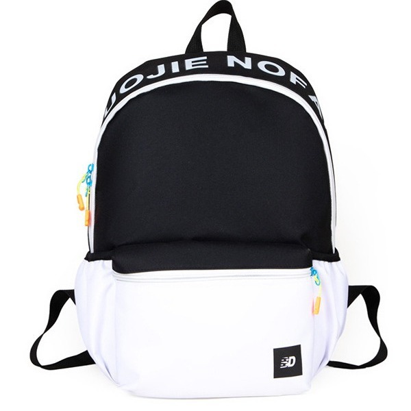 The 2024 new color contrast cute children's lightweight backpack for girls, a mini backpack with high appearance level for shopping and traveling Item Picture