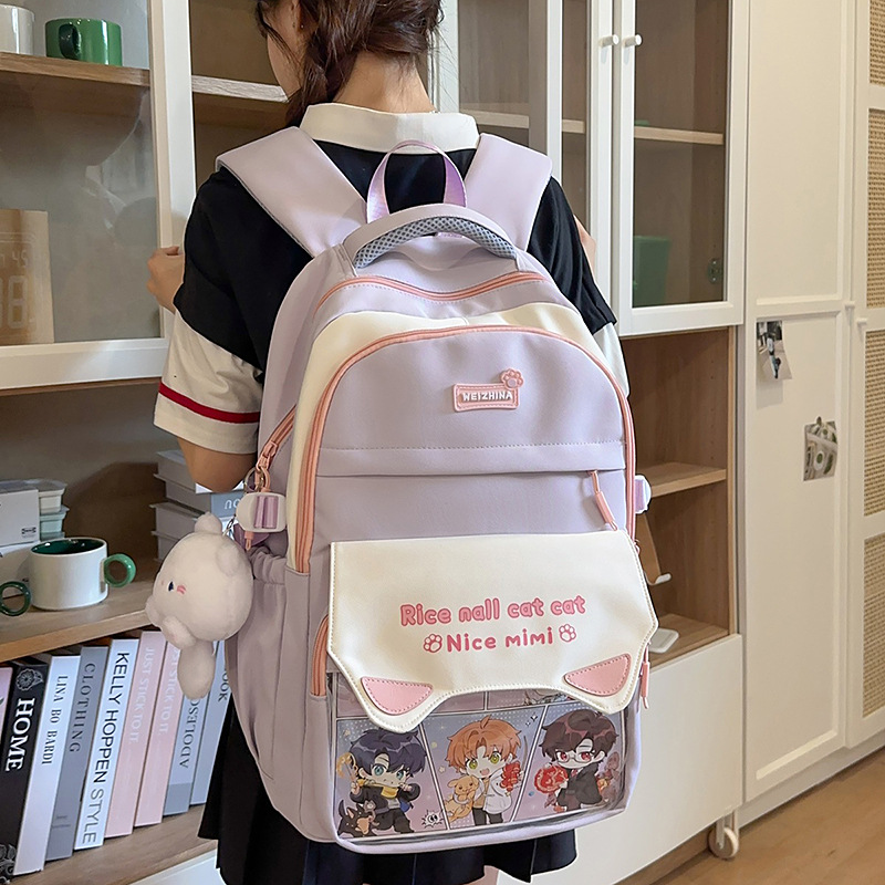 The new Korean version of Instagram, with a high level of appearance and a fresh school style, is a lightweight backpack for junior and senior high school students with color blocking and splicing full figure
