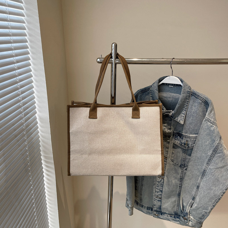 2025ins Japanese cartoon-printed single-shoulder bag, fashionable and casual tote bag, large-capacity commuting hand-held armpit bag Specification drawing
