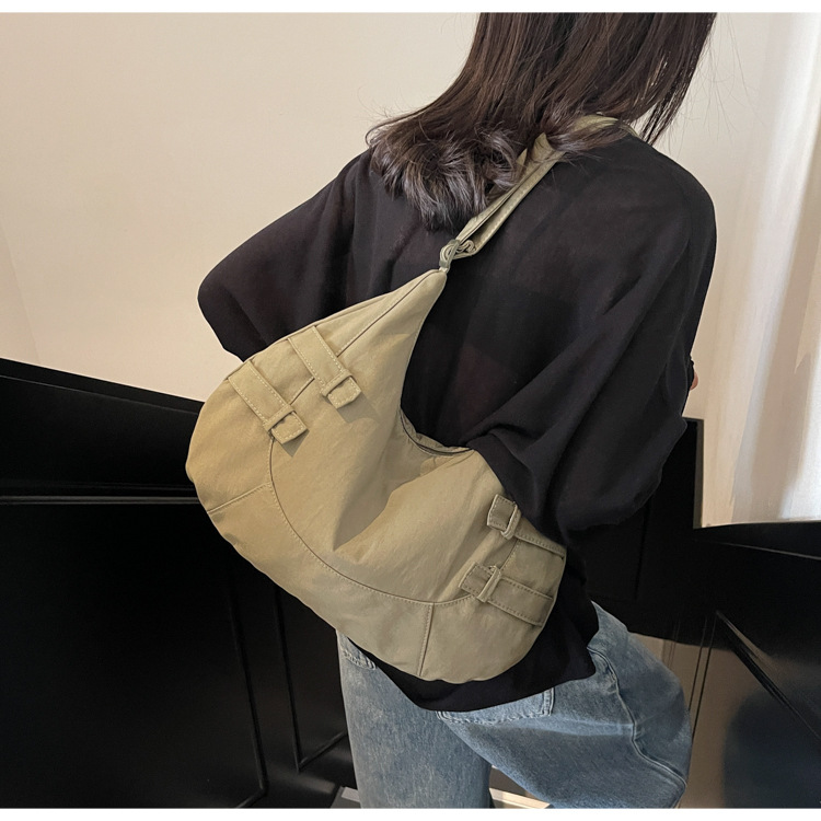 Korean style ins fashion single-shoulder bag for work, simple commuting women's bag for Spring/Summer 2025, versatile canvas dumpling bag full figure