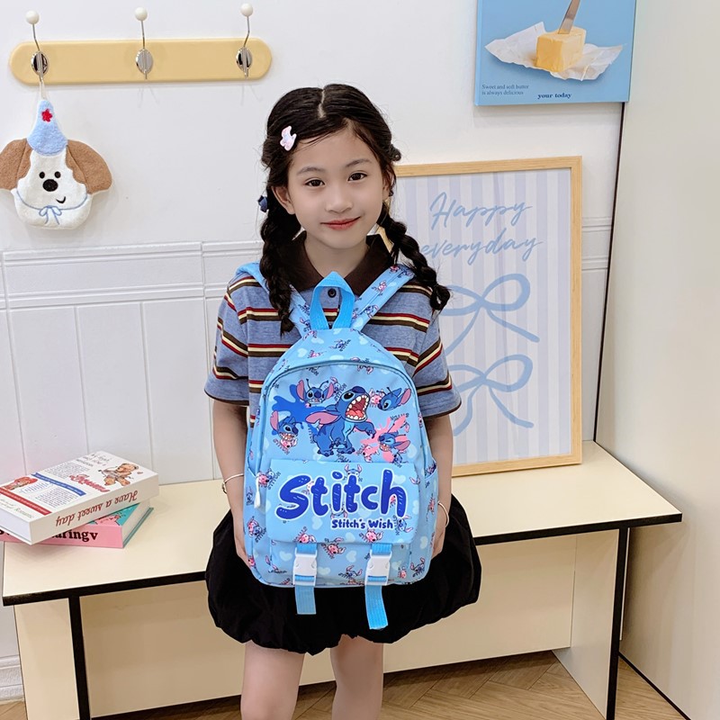 Stilzi Children's backpack, a new summer kindergarten schoolbag with large capacity and simple design, is a lightweight backpack for boys and girls Application Scenario