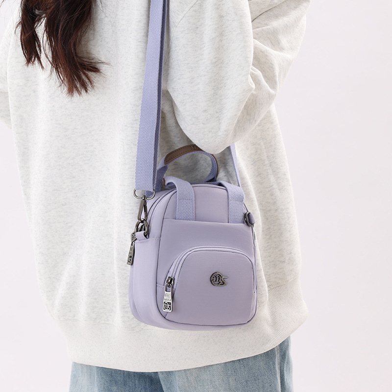 Lightweight, multi-layered and versatile phone bag, summer bestseller canvas crossbody bag, casual and stylish mini hand-held single-shoulder bag details Picture