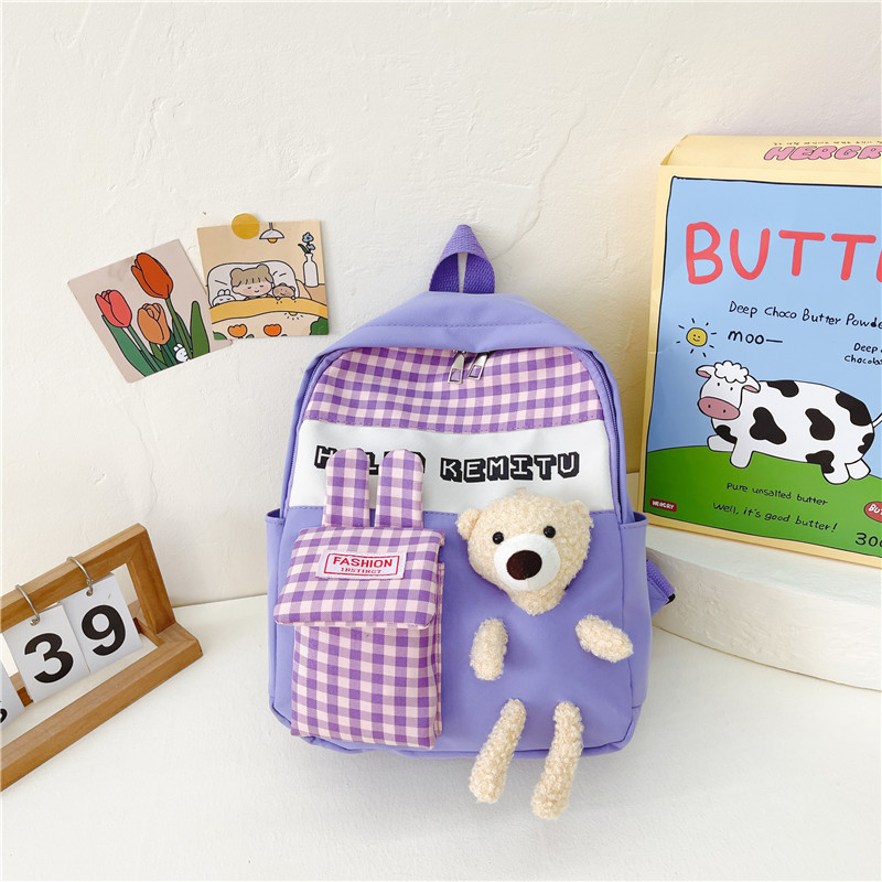 Large-capacity kindergarten leisure and travel lightweight small schoolbag, cute cartoon backpack for girls, primary school students and children full figure