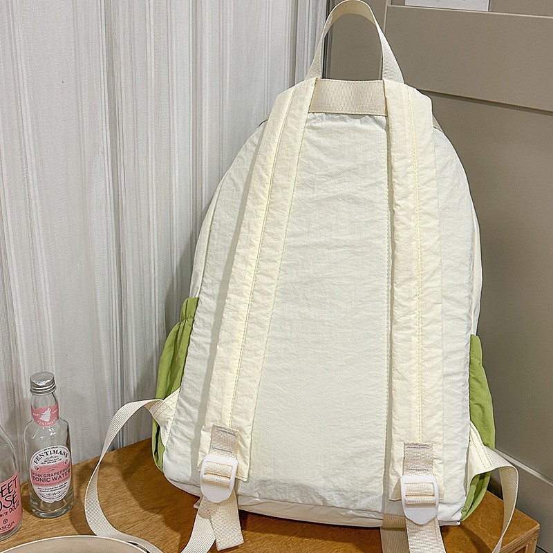 The new forest-themed ins badminton backpack with a high aesthetic level, fresh and sweet, drawstring opening, and a color-blocking lightweight backpack Specification drawing