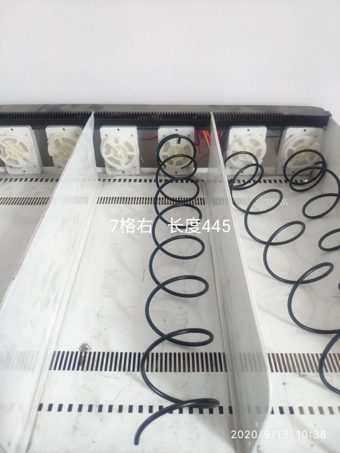 Unmanned vending machine spring manufacturer Zhongji Zhonggu Xingyuan Aifeng supplies accessories for cigarettes, snacks and beverages undefined