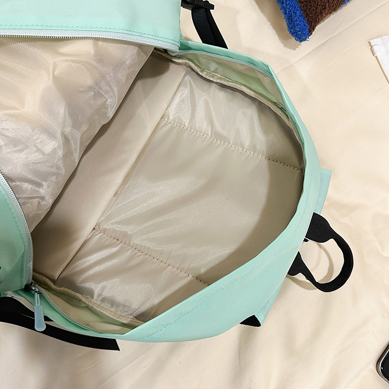 High appearance level, niche design, outdoor backpack, lightweight and small, new 2025 mountain climbing, sports, travel and spring outing backpack Application Scenario