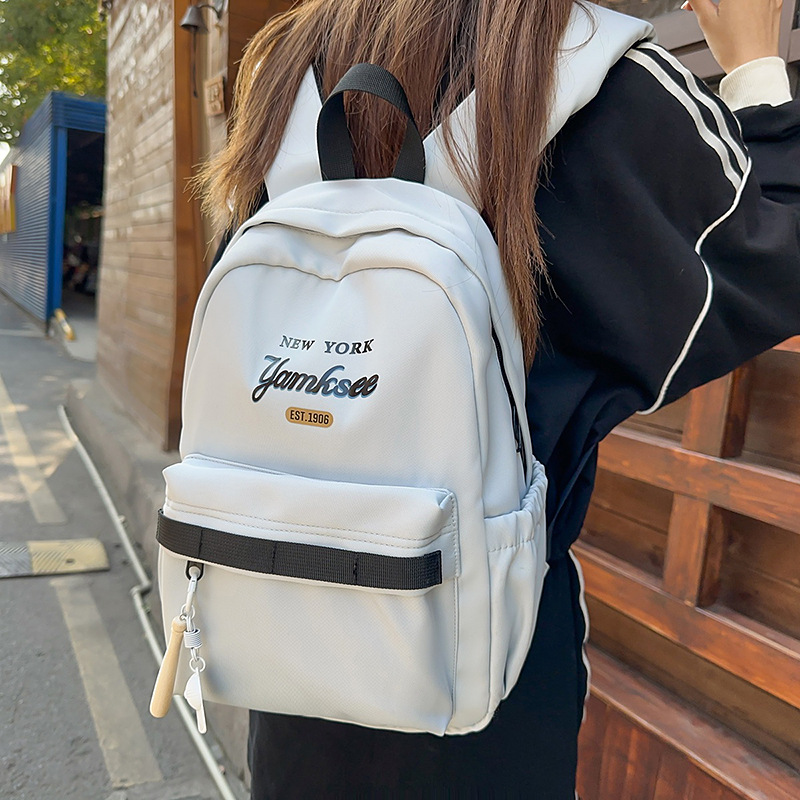 Japanese-style lightweight retro backpack, Korean-style ins college student schoolbag, simple, large capacity, versatile, high appearance level backpack details Picture