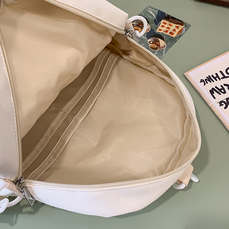 2025 New cute Japanese-style simple backpack, light and sweet crossbody bag, versatile large-capacity casual single-shoulder bag Application Scenario