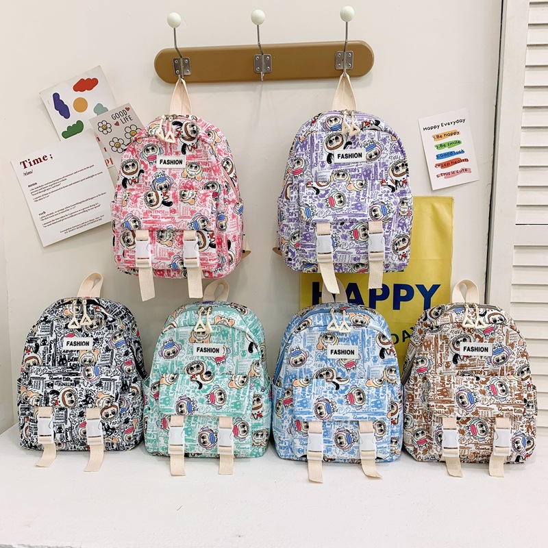 New children's schoolbags, cartoon fashion, little girls' small backpacks for outings, large-capacity trendy boys' and girls' backpacks full figure