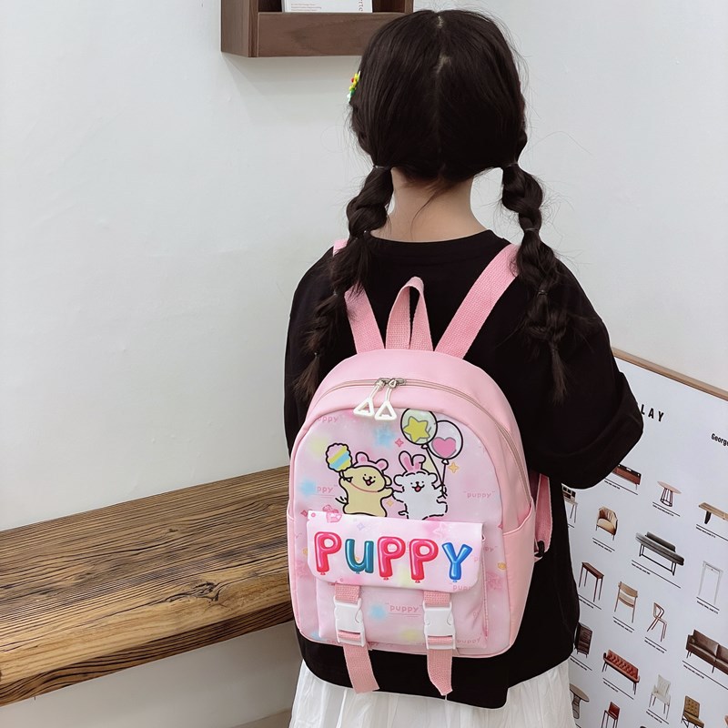 Trendy Children's Backpacks 2025: Cartoon Outdoor Casual Backpacks for Boys and Girls, Lightweight Schoolbags for Kindergarten Babies Application Scenario