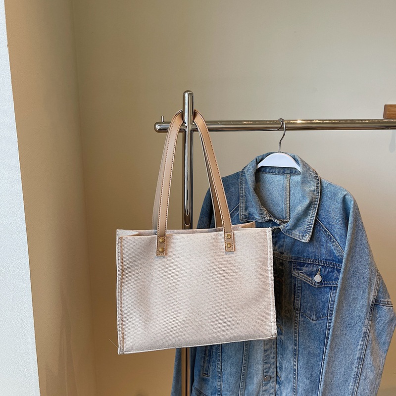 A large-capacity cartoon canvas bag for women, a new style of fashionable shopping bag for going out in 2025, a single-shoulder tote bag for moms Specification drawing