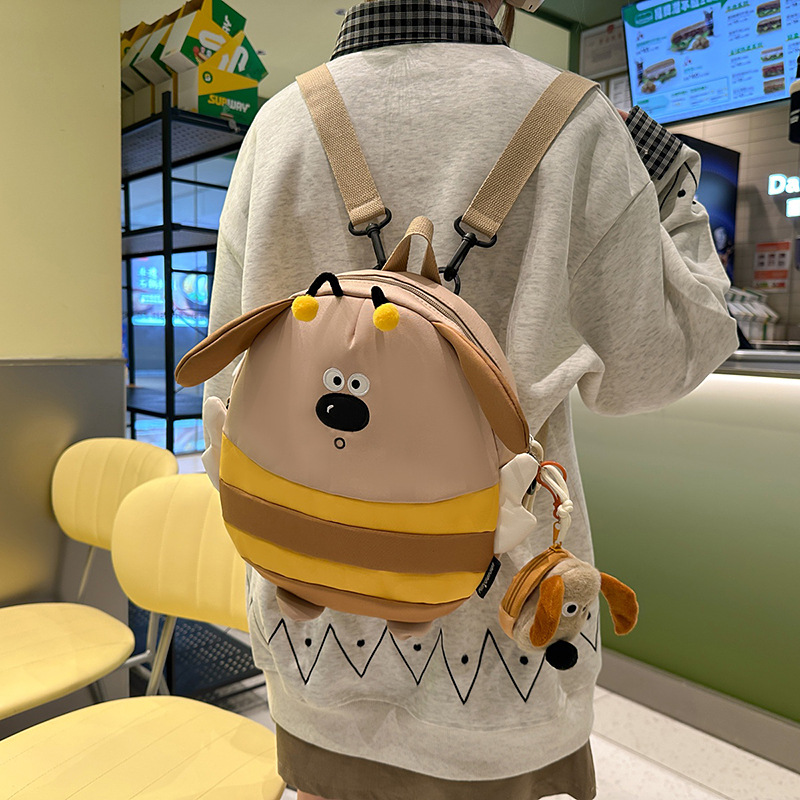 A new Japanese-style cute backpack with high appearance standards, a cartoon versatile schoolbag, a soft girl, a light backpack for students' classes and spring outings details Picture
