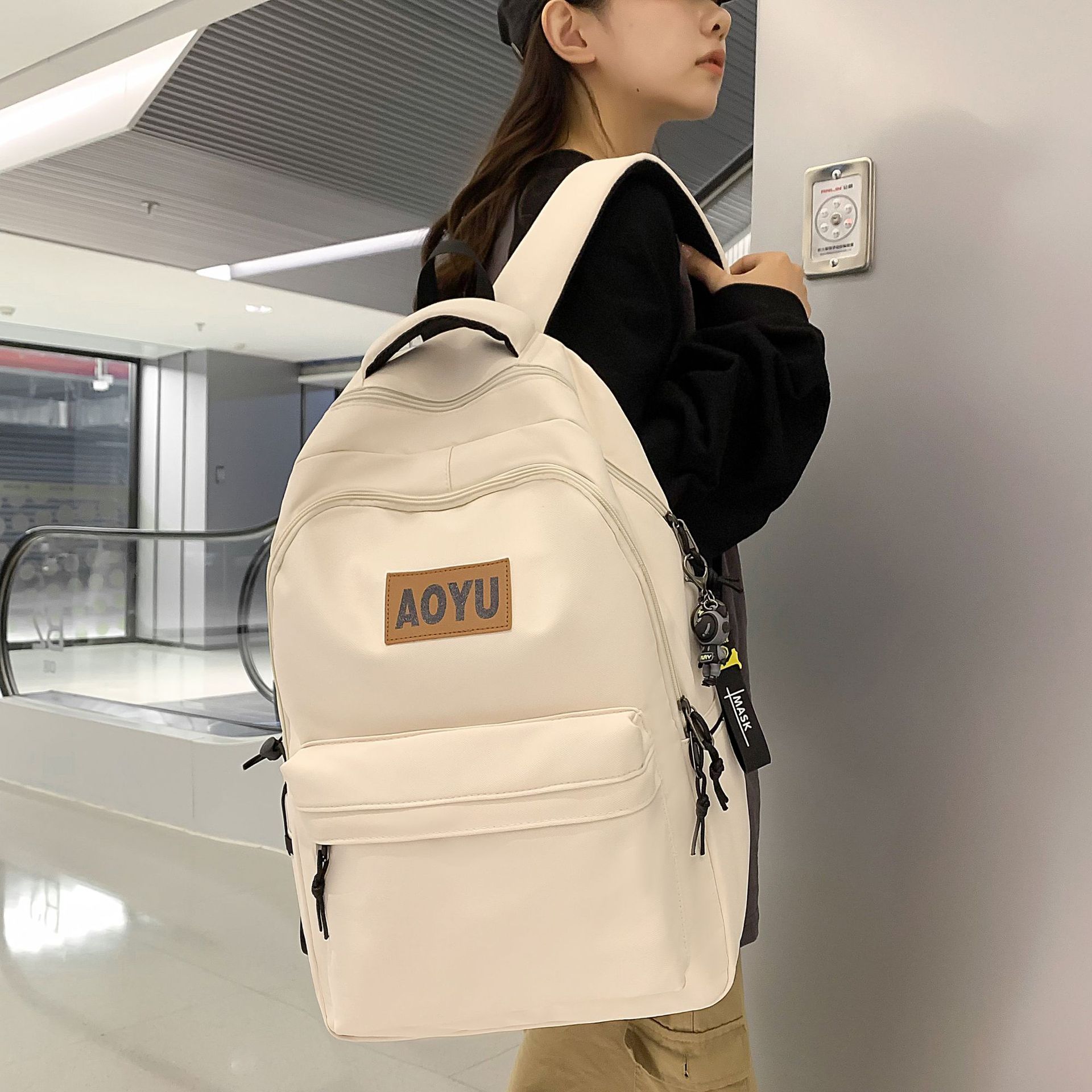 New large-capacity, simple and trendy college student couple computer bag, sturdy and durable middle school student backpack details Picture