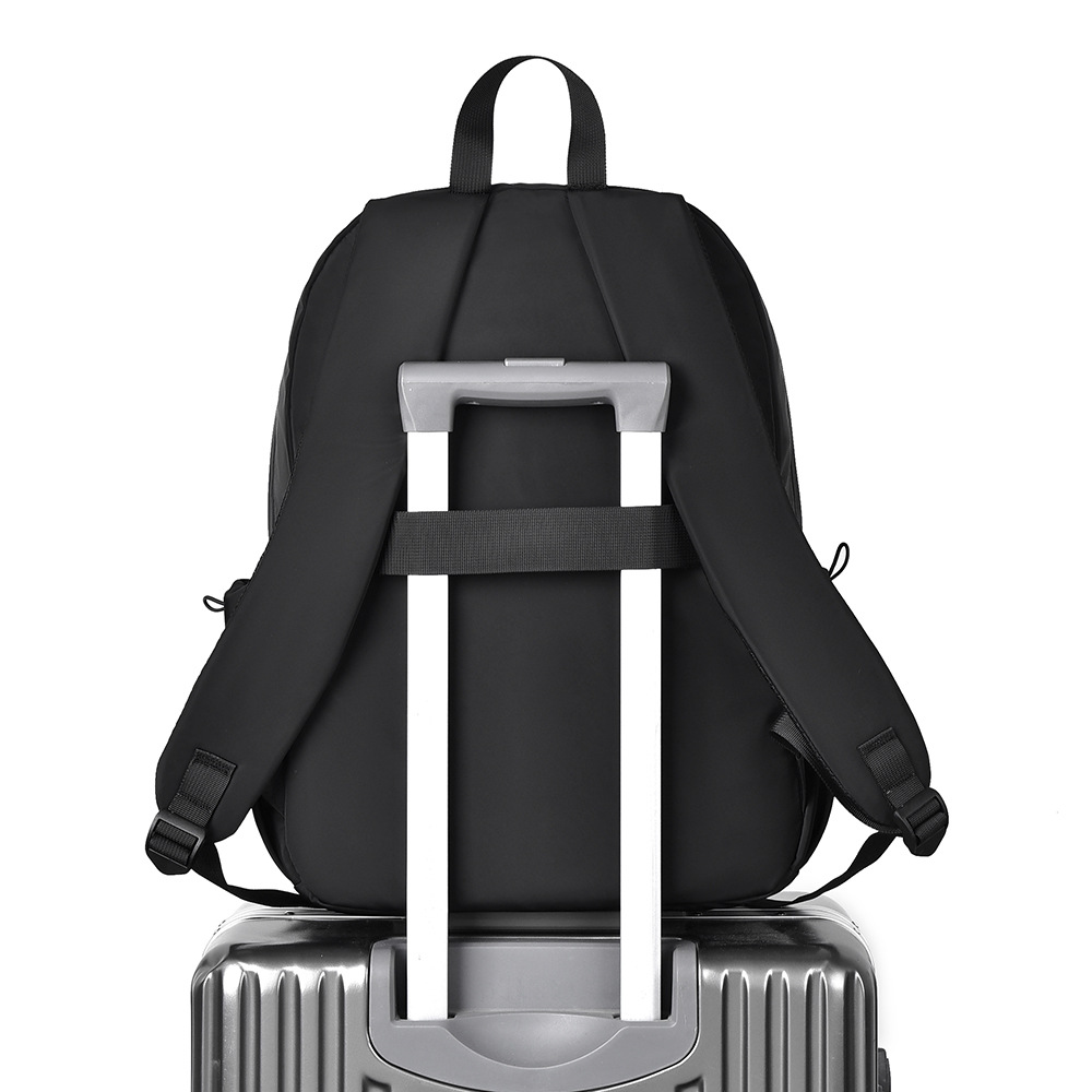 Cross-border backpack, men's simple and casual bag, large-capacity travel backpack, lightweight commuting computer backpack Application Scenario