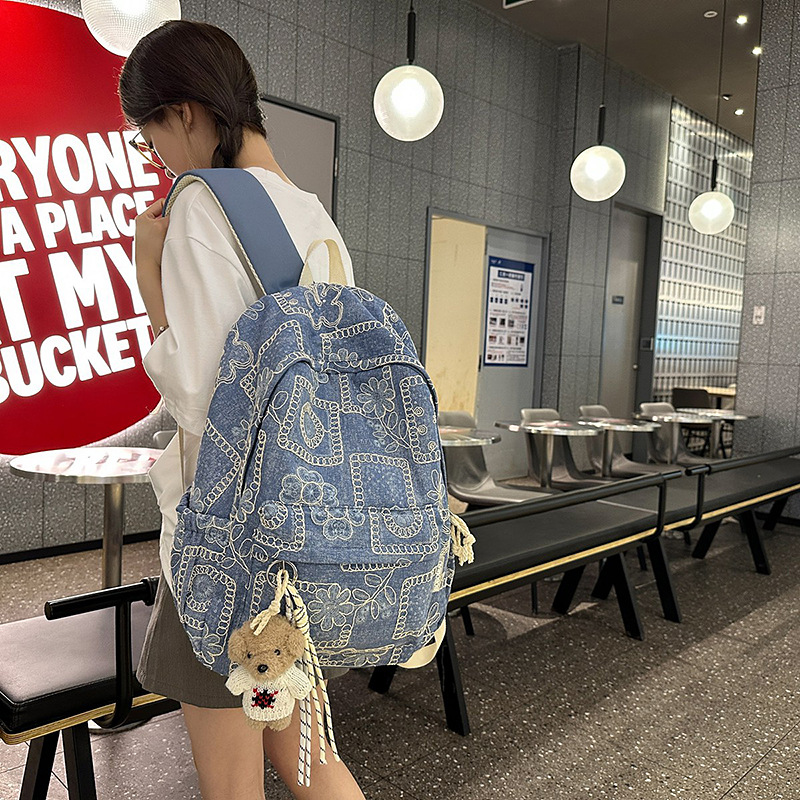 A new high-appearance-level, niche denim backpack for college students, a fashionable, versatile, casual and lightweight backpack for travel and commuting details Picture