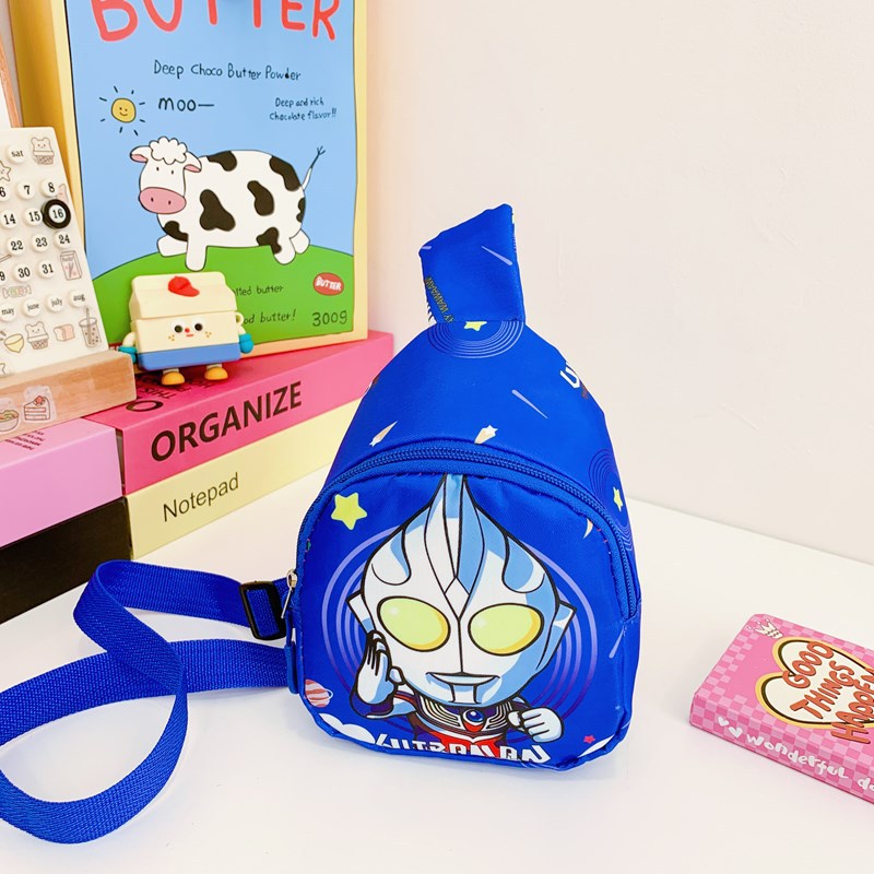 Cartoon character superhero printed nylon lightweight chest bag, large-capacity single-shoulder bag for kindergarten children Specification drawing
