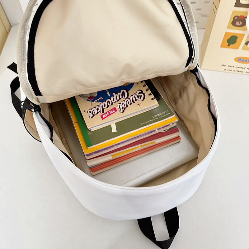 A new high-appearance-level, fresh, sweet and cute mini backpack from Japanese Instagram. It's simple and lightweight for girls Application Scenario