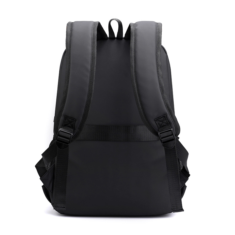 New cross-border backpacks, large-capacity nylon casual backpacks, business computer bags, men's backpacks Application Scenario