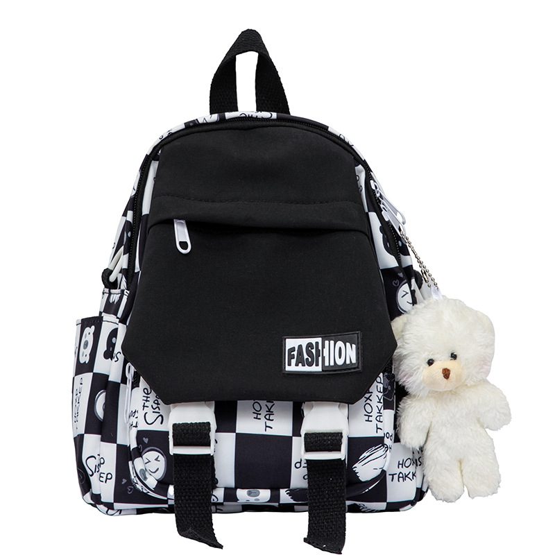 2025 New cute children's spring outing mini backpack, high appearance level, contrasting colors, girlish shopping crossbody bag Item Picture