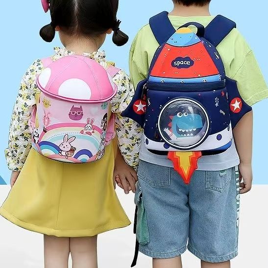 Cute cartoon children's small bags, kindergarten schoolbags, gifts for 3-6 years old children, rocket backpacks, astronauts details Picture