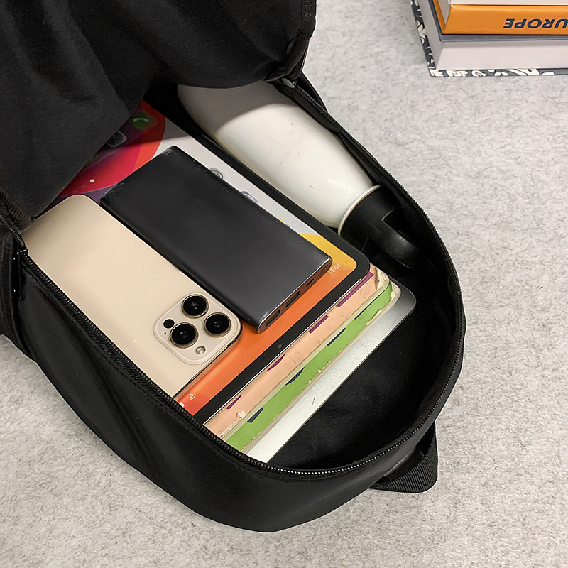 A new multi-purpose travel backpack for both men and women with a high aesthetic level. A Korean version of Instagram multi-pocket drawstring backpack with large capacity Application Scenario