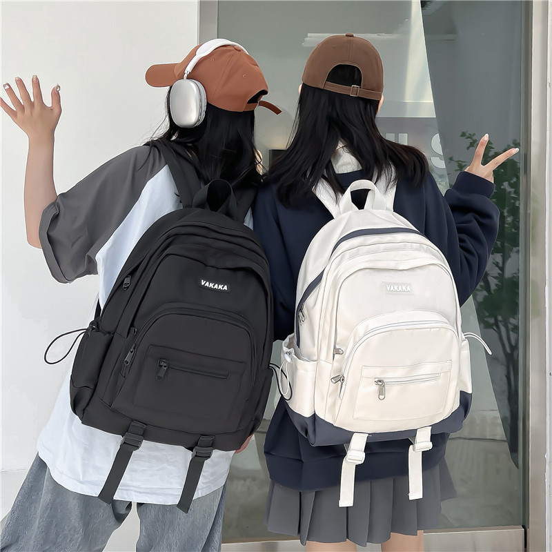The new schoolbag is lightweight and compact for girls. It is a high-quality backpack for best friends traveling. It is a forest-style backpack for middle school students full figure