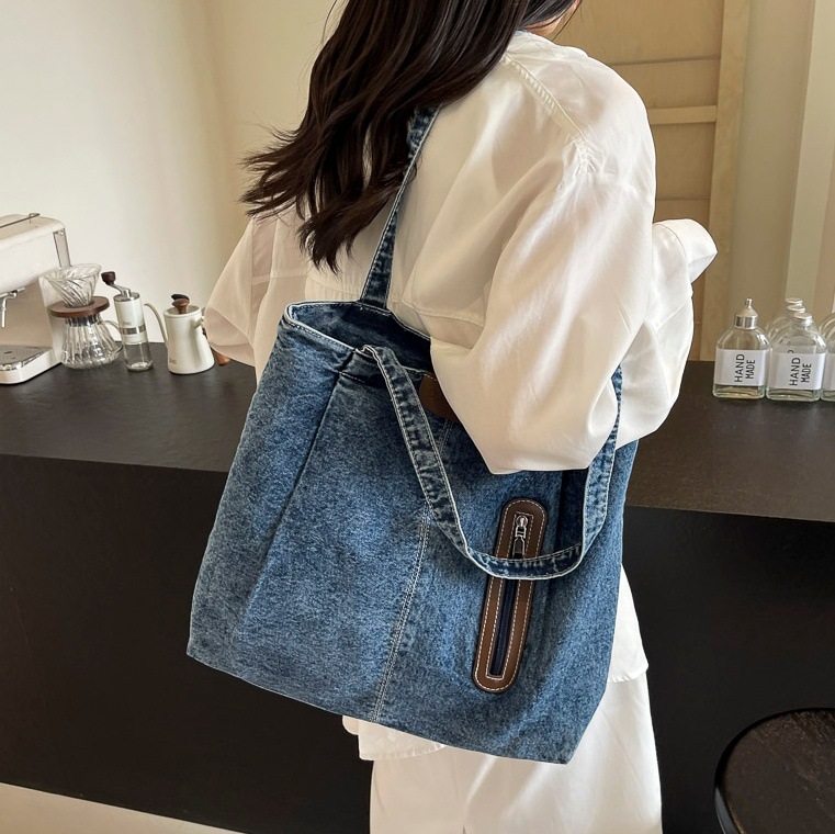 Tote Bag for Women 2024 New large-capacity commuter bag, summer versatile denim single-shoulder college student class bag full figure