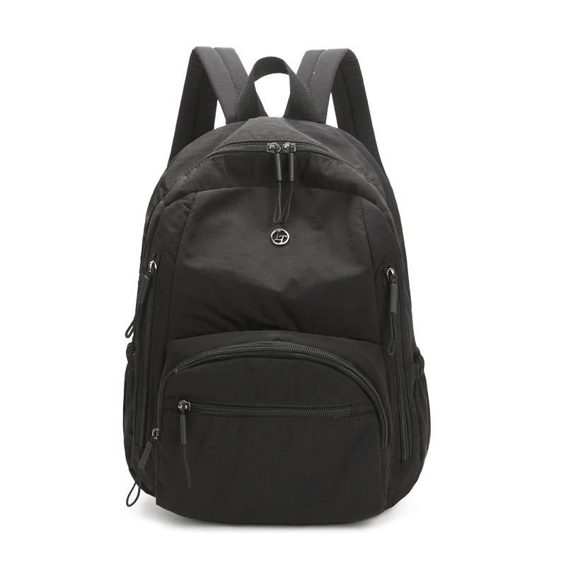A new mountain-style ins high-appearancelevel fresh short-distance travel bag for women, a lightweight outdoor travel backpack with large capacity Item Picture
