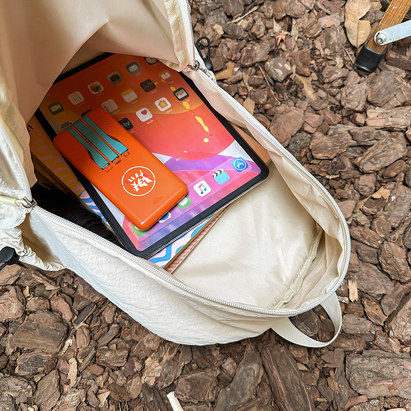 A new high-appearance-level forest-themed ins fresh and simple backpack for couples, a lightweight mountain climbing and travel large-capacity backpack Application Scenario