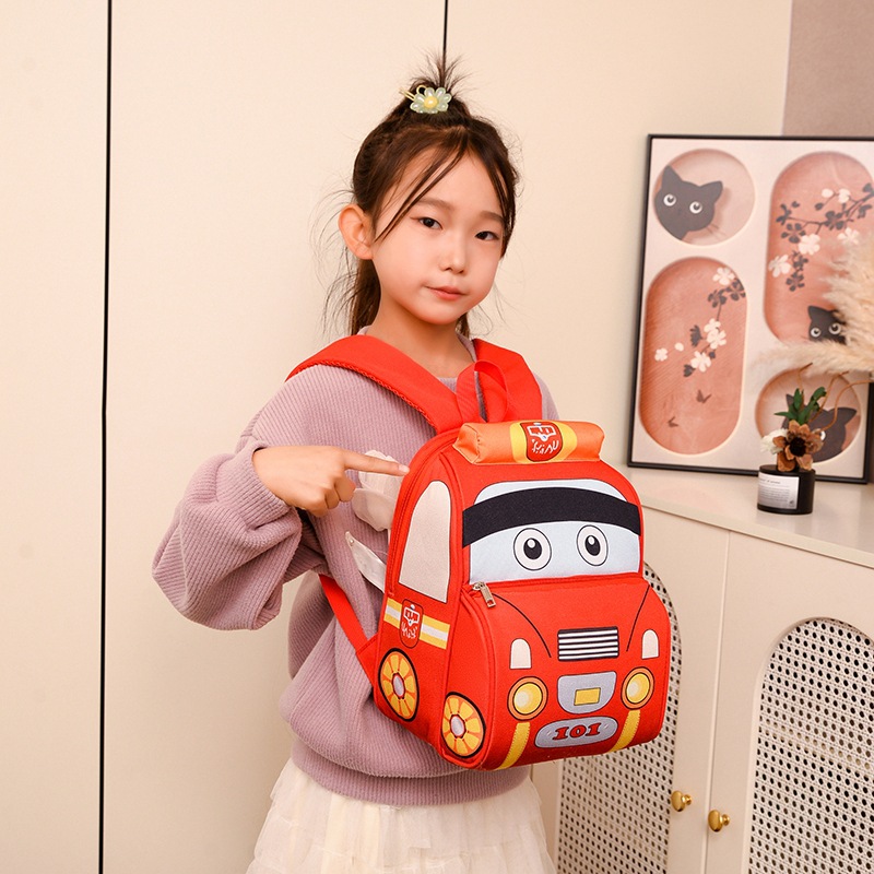 The new children's schoolbag is a cute cartoon backpack for boys and kindergarten babies. It's also a lightweight backpack for girls full figure