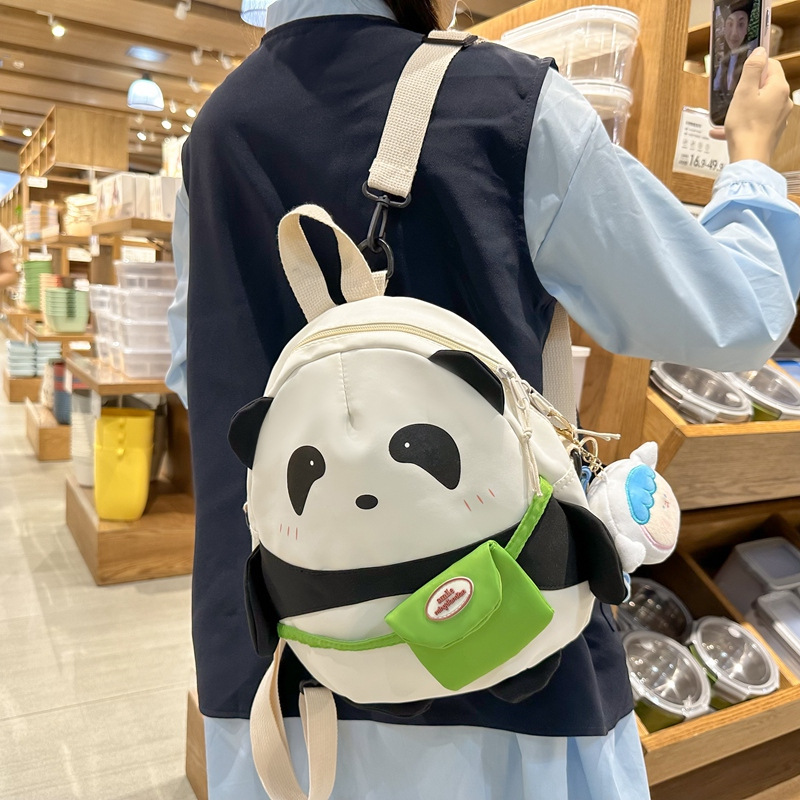 The new high-appeartion-level national trend fresh and cute panda crossbody bag is a light backpack for primary and secondary school students to go shopping and travel details Picture