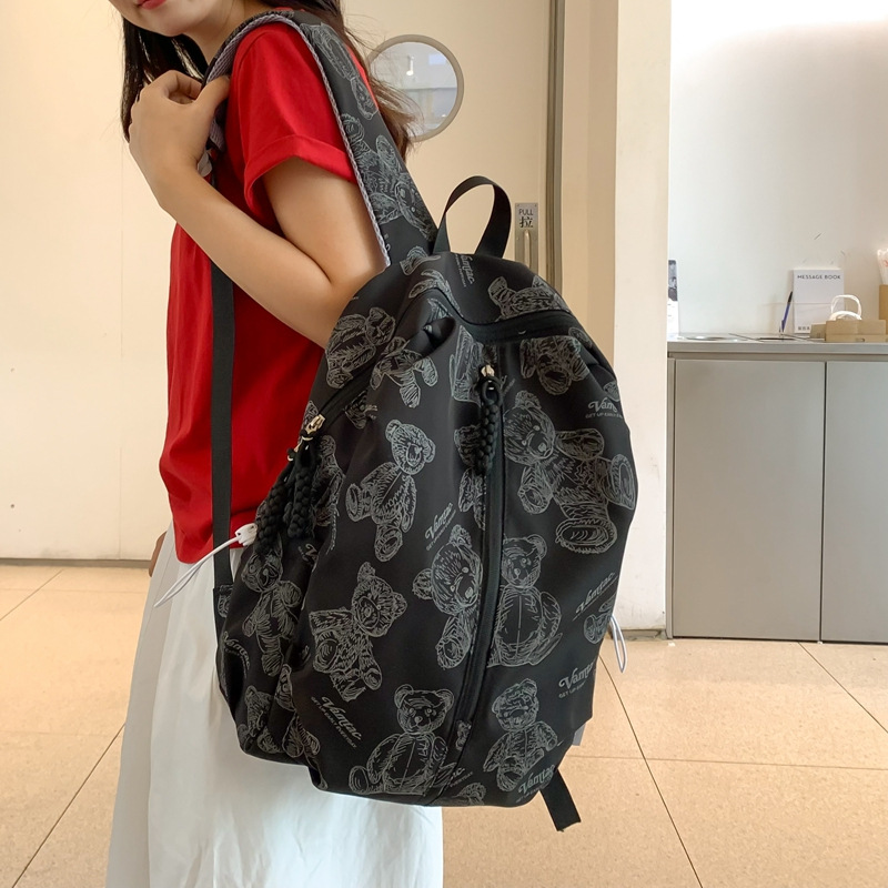 Printed bear backpack for junior high school girls, Korean version, lightweight and simple outdoor travel backpack for high school and college students details Picture