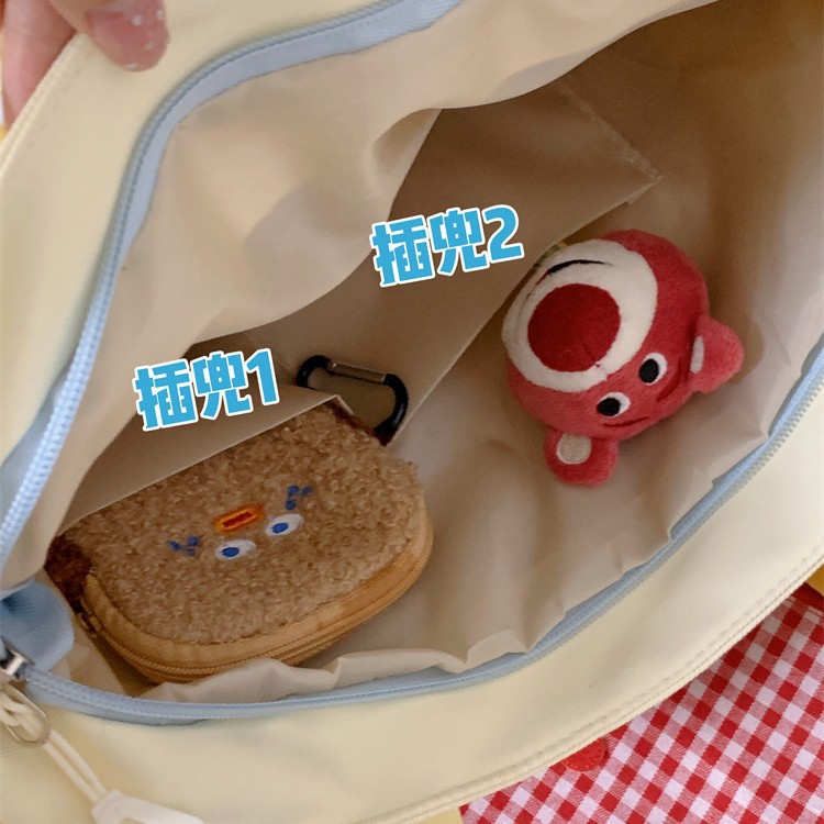 High appearance level, color-blocking, cute cat, fresh and cute girl Tote bag, school style, primary school student pain bag, make-up class bag Application Scenario