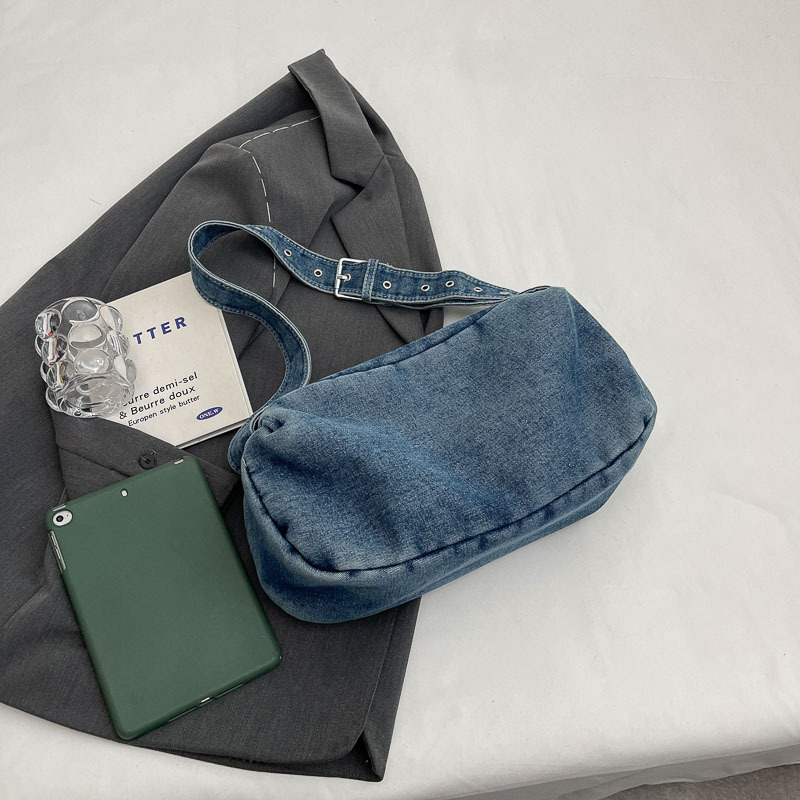 Japanese ins laid-back style crossbody denim student class bag with large capacity, casual, simple and artistic single-shoulder bag for women Specification drawing