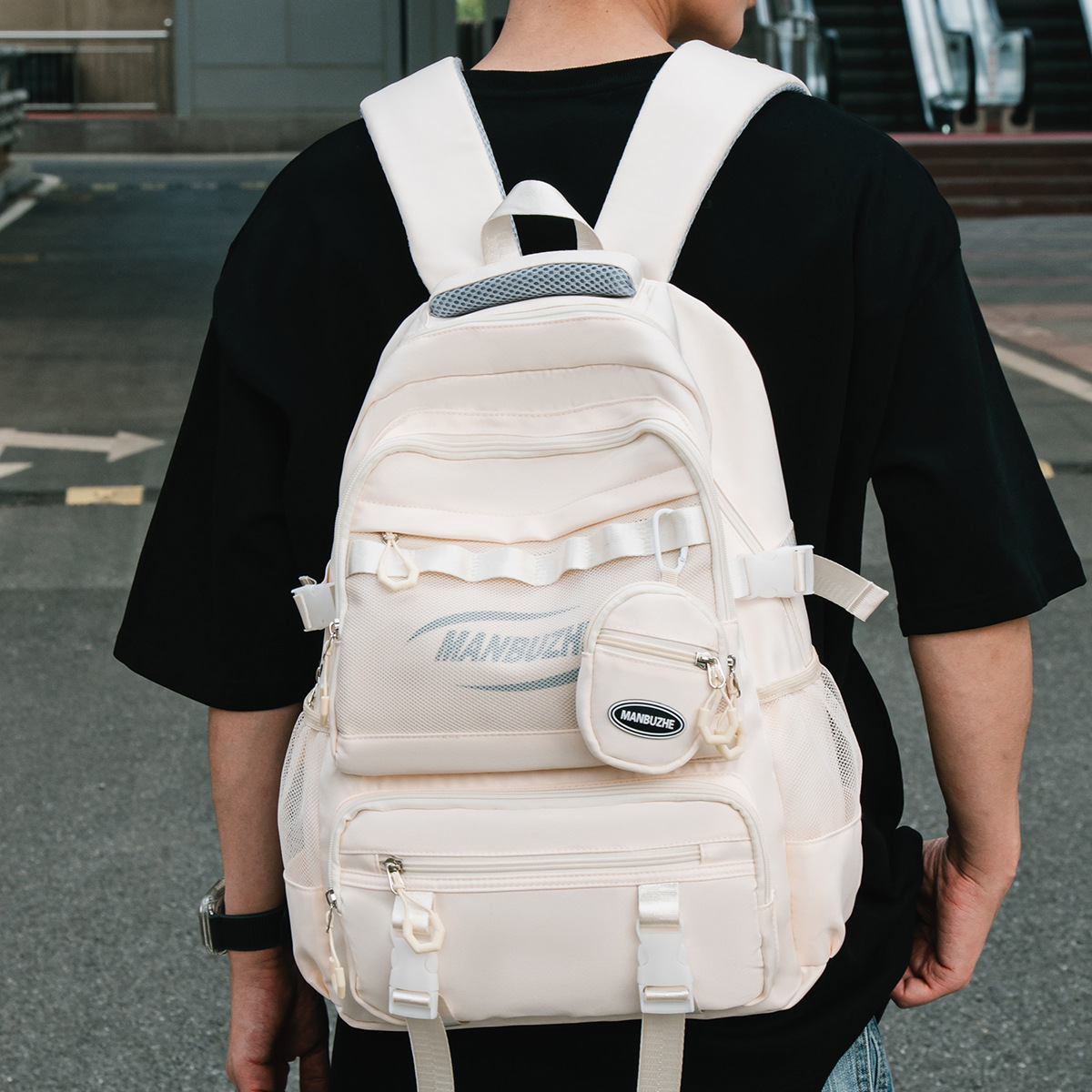 A new Korean-style Instagram backpack with a high aesthetic level, cool and trendy multi-pocket design, simple and lightweight, and a large capacity backpack for travel and mountain climbing details Picture