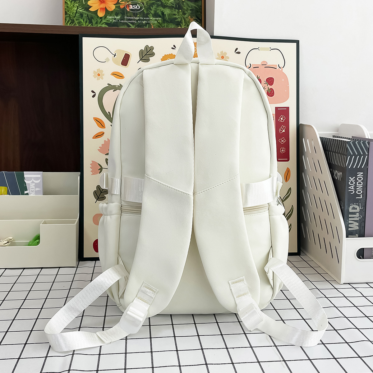 A new high-appearance-level, fresh, sweet and cute Capibara backpack from Forestry-style ins, a lightweight backpack for junior and senior high school students Specification drawing