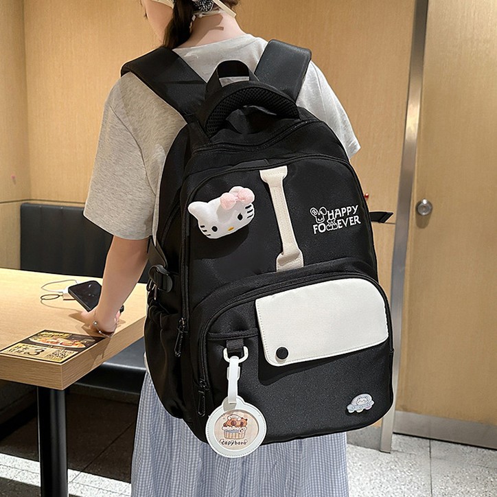 2025 New style schoolbag for girls, Japanese-style, fresh and simple, with a contrasting color scheme and a school style, casual and versatile ins backpack full figure
