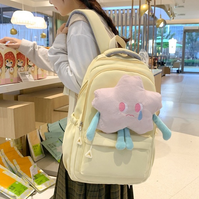 The new star backpack for young girls is a cute and plush backpack for students, fresh and sweet. It's a backpack for middle school students full figure