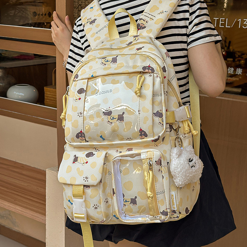 A new high-appeal Japanese-style ins fresh, sweet and cute doggy bag, a lightweight backpack for junior and senior high school students full figure