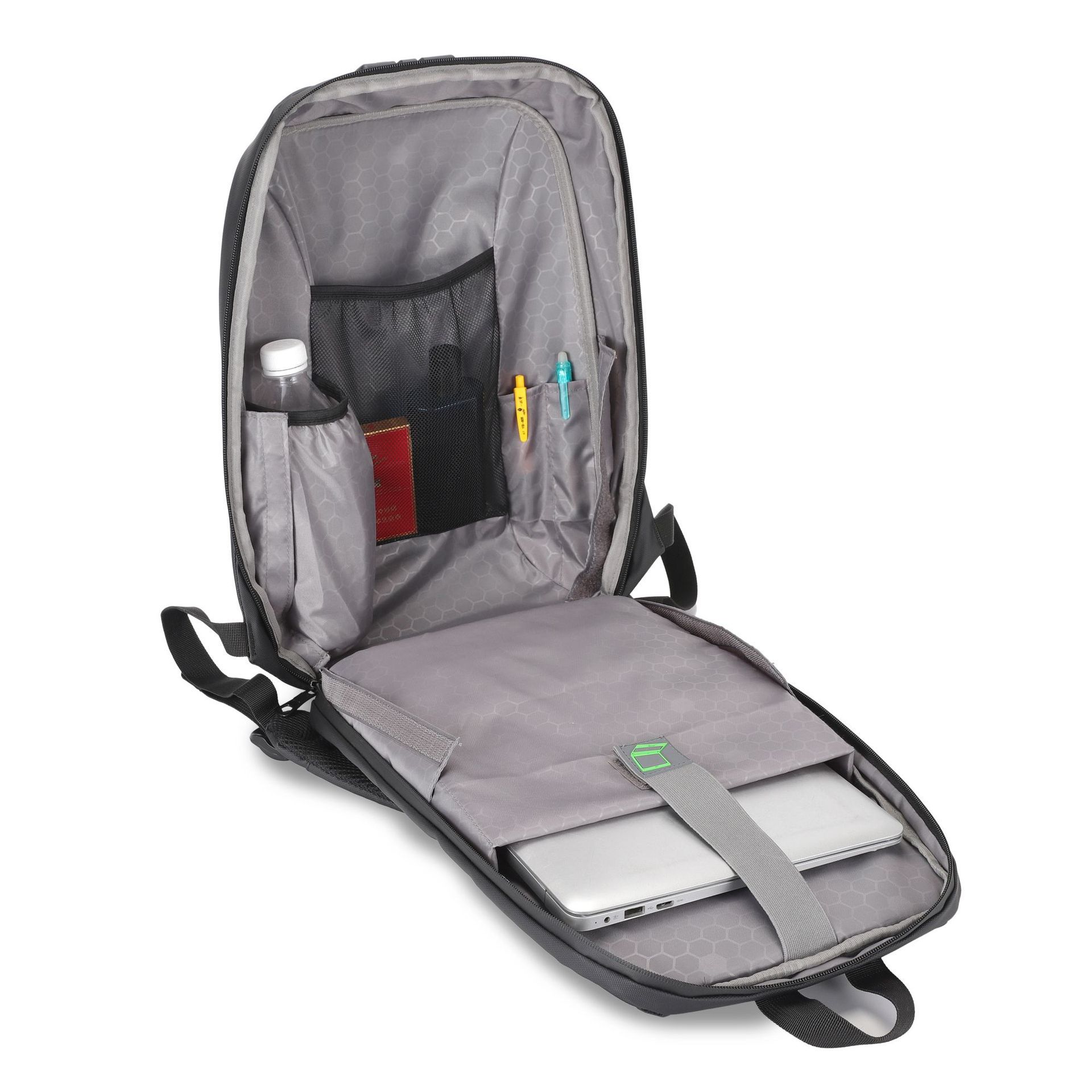 New business casual men's bag, hard-shell motorcycle men's backpack, fashionable business commuting computer backpack for men Application Scenario