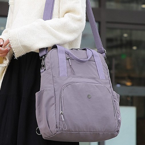 Large-capacity student backpack, detachable and cute schoolbag, lightweight solid-color single-shoulder bag, multi-functional and versatile crossbody bag Application Scenario