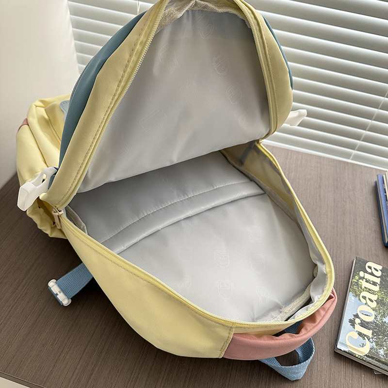 Schoolbag for female primary school students, high appearance level, backpacks for girls in grades three to six, cute girls, color-blocking backpacks for junior high school students, girlish hearts Application Scenario